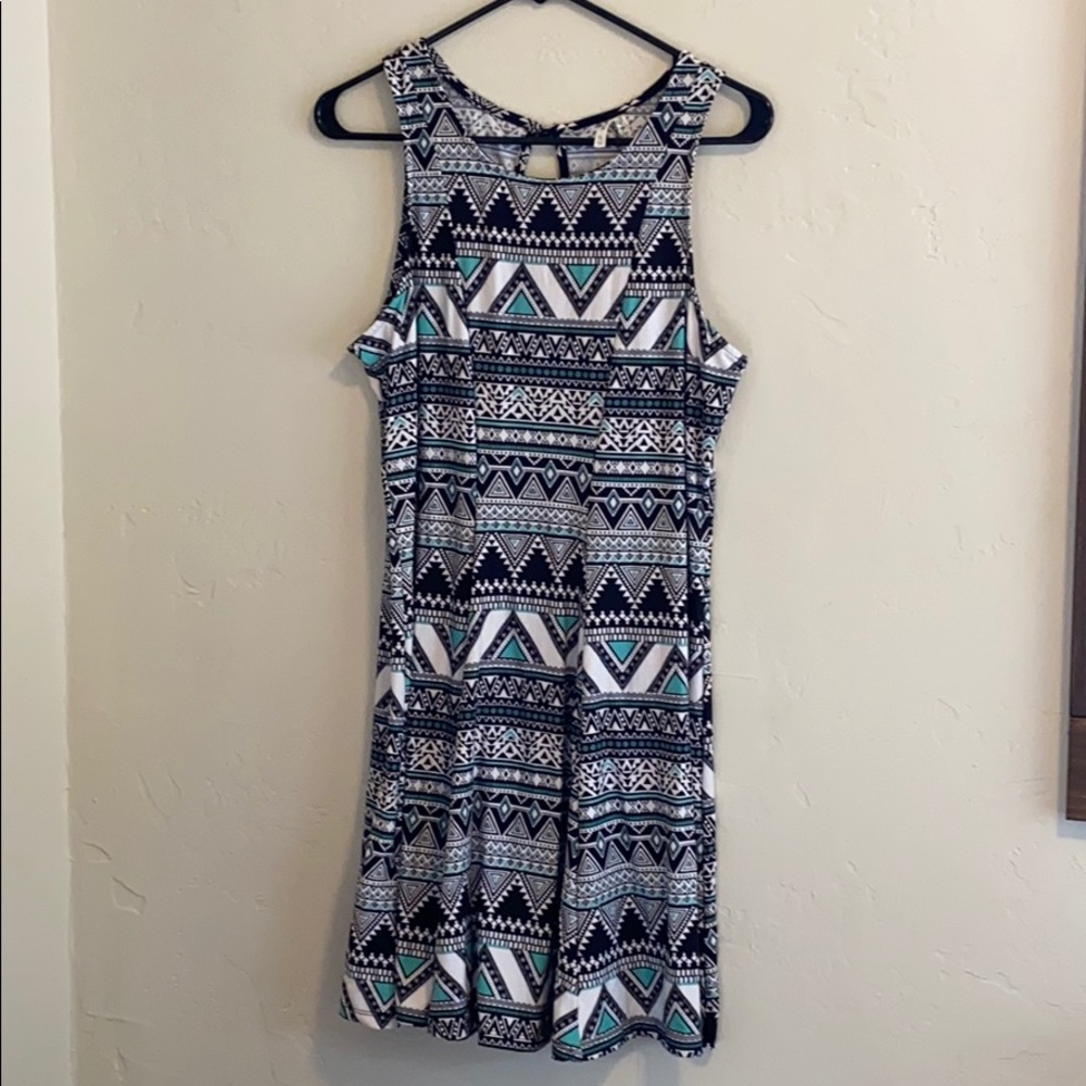 NWT Knit Aztec print dress Size XL by Mudd